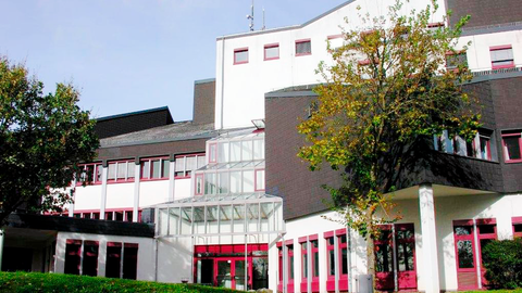 Gebäude von außen Tagungsstätte Weilburg