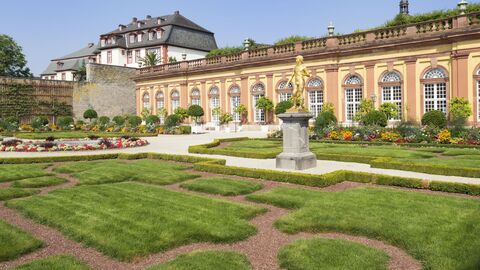 Bild zum Thema Weilburger Schloss mit barockem Garten