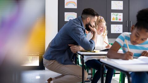 Sozialpädagogische Fachkraft im Unterricht